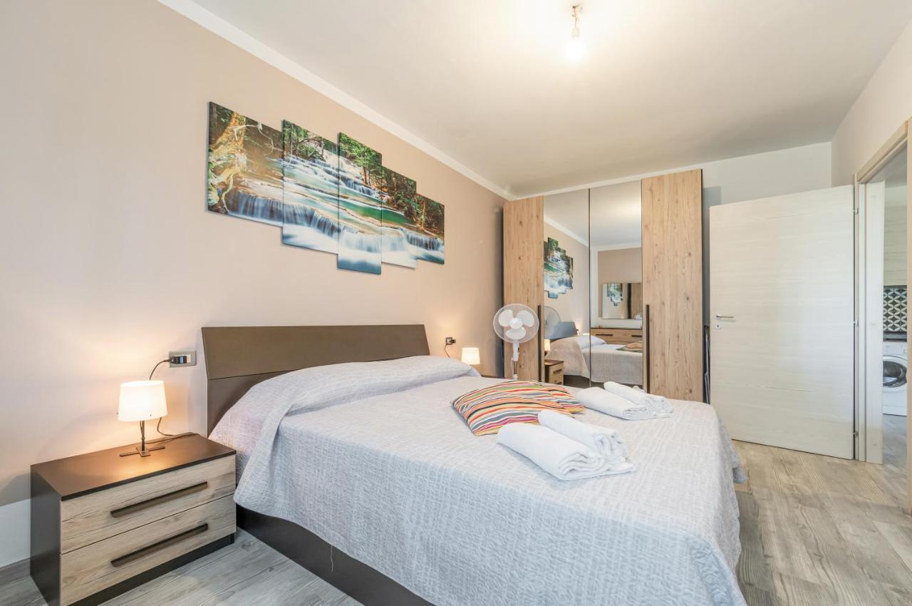 Domus Lucis Apartment Terrace & Private Parking Marinella di Sarzana Esterno foto
