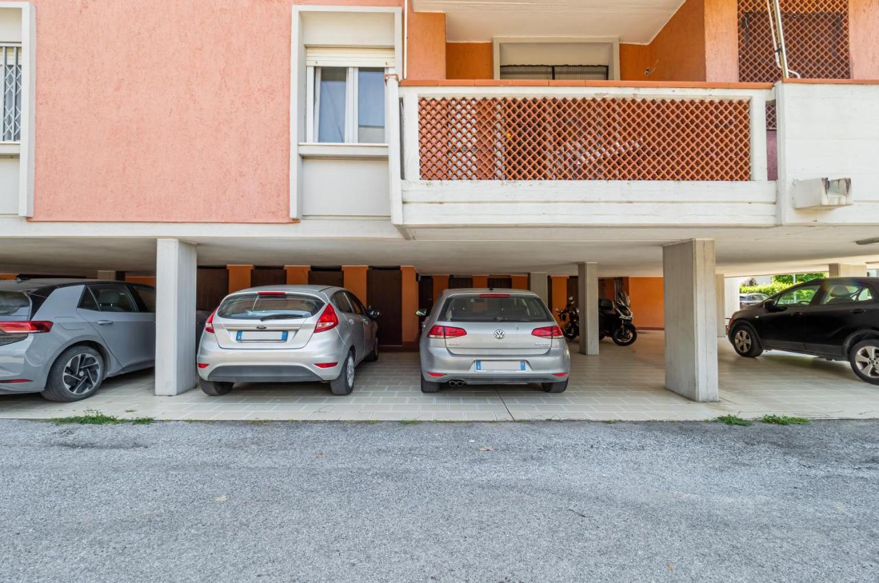 Domus Lucis Apartment Terrace & Private Parking Marinella di Sarzana Esterno foto